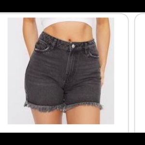 Frayed Hem Bermuda Short